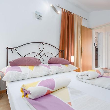 Apartment Marko Kornić Екстериор снимка