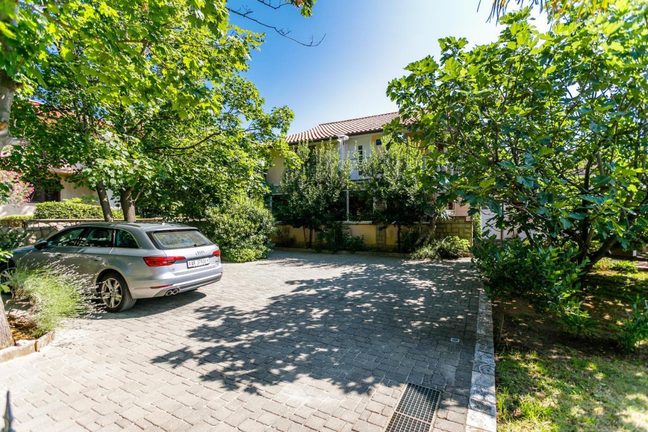 Apartment Marko Kornić Екстериор снимка